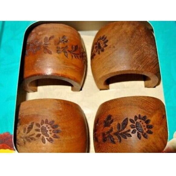 🦋 New Pioneer Woman Etched Napkin Rings - Set of 4 - Picture 5 of 8
